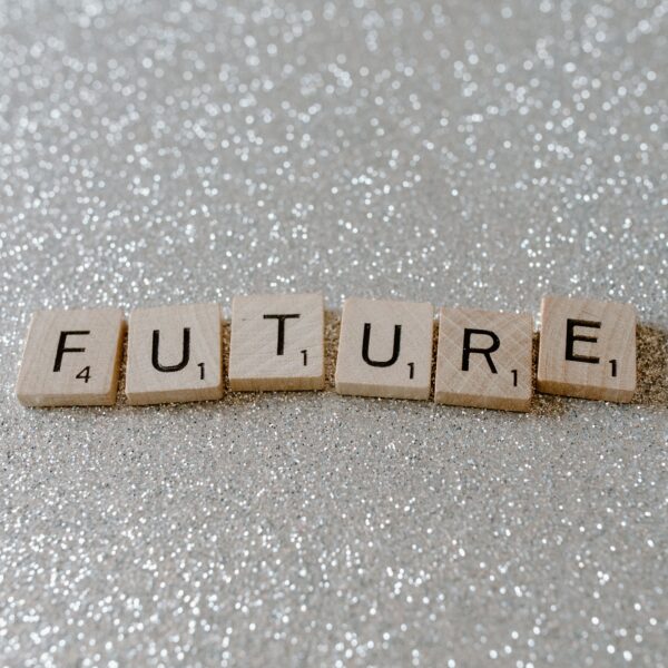 THE SPANISH “PROGRESSIVE FUTURE” IN A SNAP!
