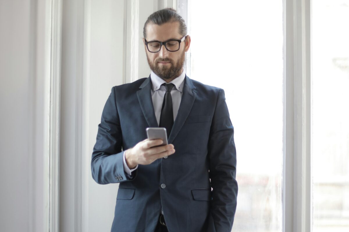 SUPER-SPECIAL SPANISH NOUNS TO TALK ABOUT PEOPLE!