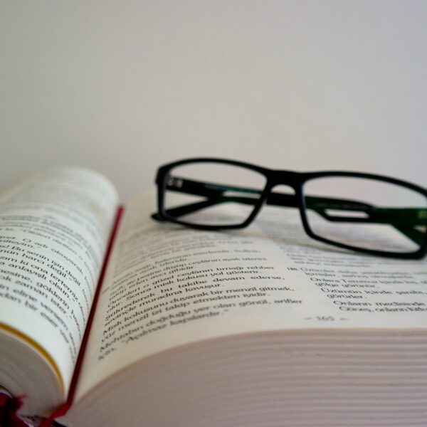 SPANISH SAYINGS IN A SNAP!